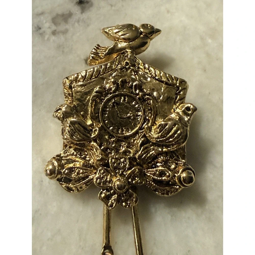 Liz Claiborne Coo Coo Clock Birdhouse Brooch or Pendant Gold Tone Crystal Drop